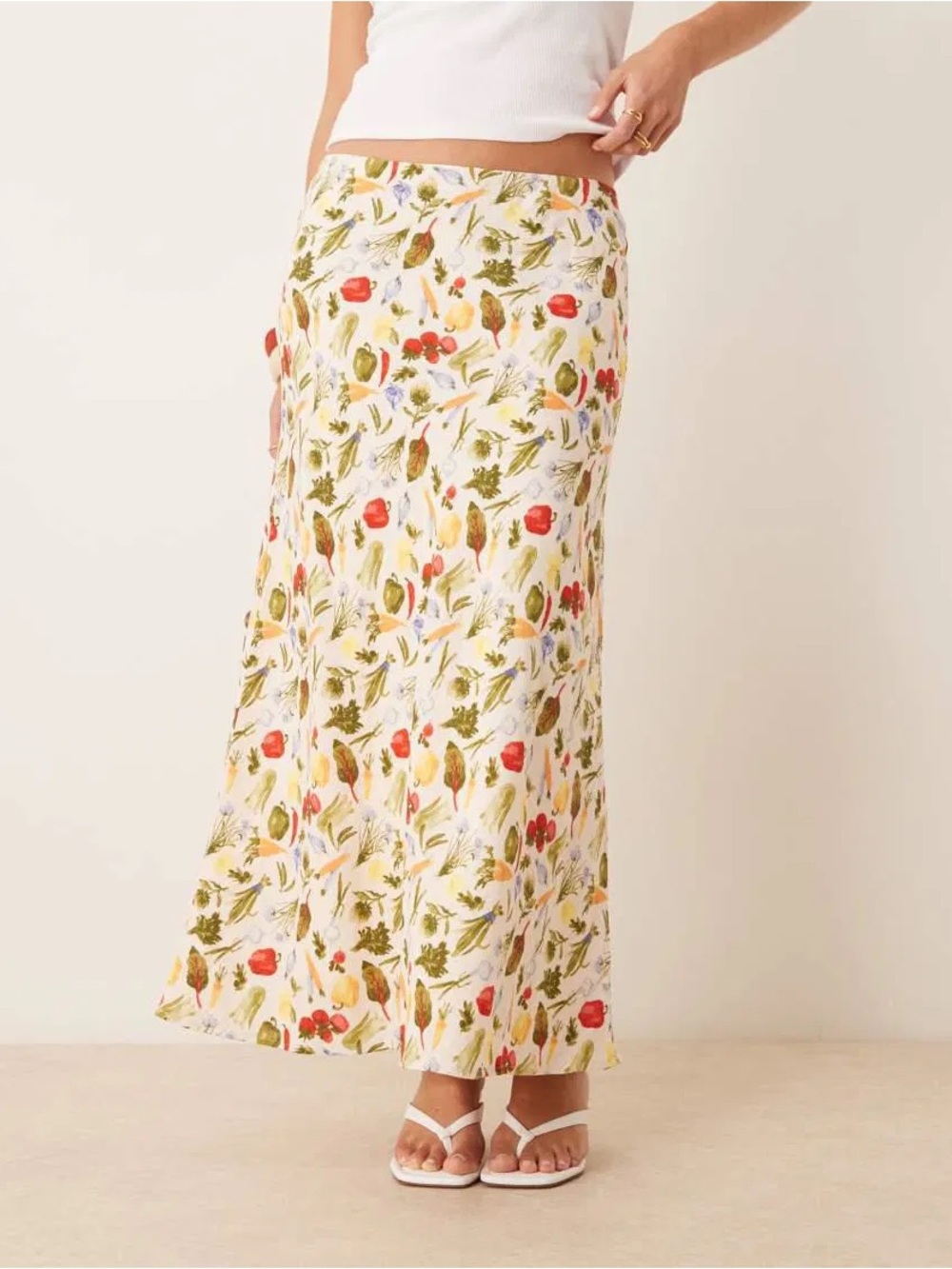 Abercrombie and Fitch Veggie Vegetable Multicolor Skirt, Size Medium